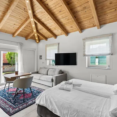 Puccini With Pool And Sauna Villa Frata