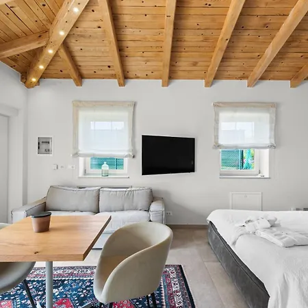 Villa Puccini With Pool And Sauna *