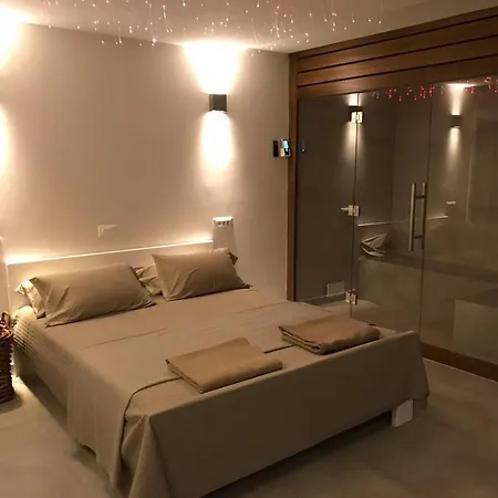 Puccini With Pool And Sauna