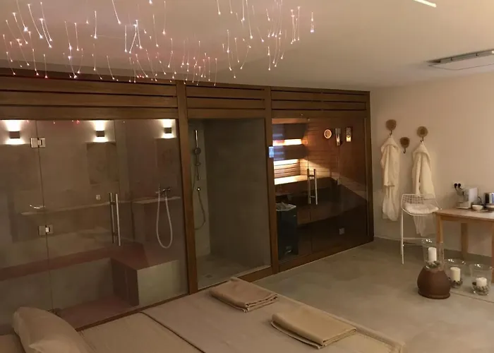 Puccini With Pool And Sauna